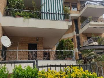 Appartamento in affitto a Roma RM