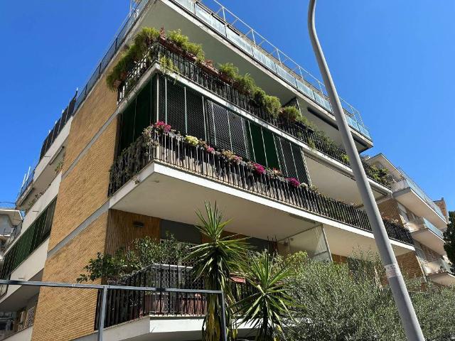 Appartamento in affitto a Roma RM