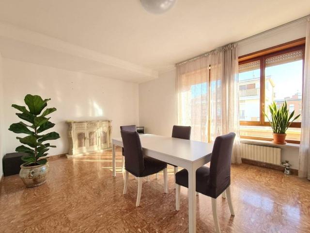 Appartamento in affitto a Roma RM