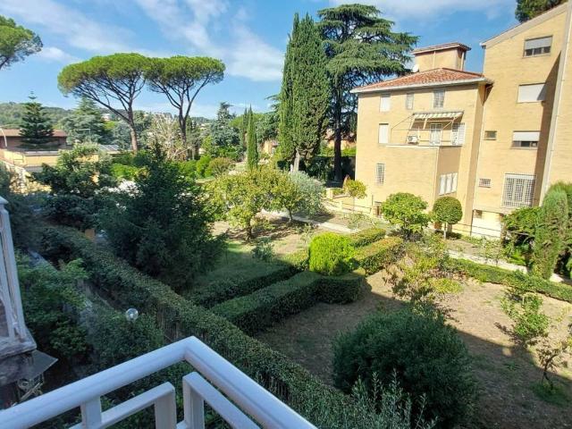 Appartamento in affitto a Roma RM