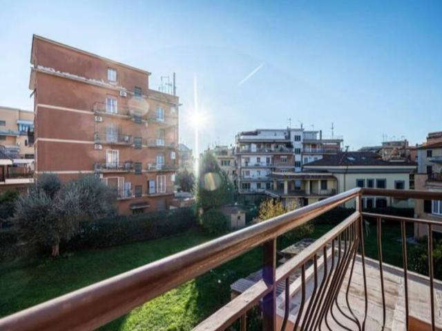 Appartamento in affitto a Roma RM