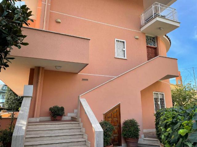 Appartamento in affitto a Roma RM