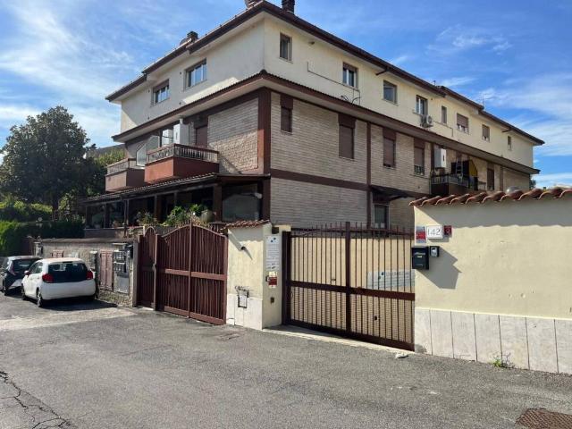 Appartamento in affitto a Roma RM