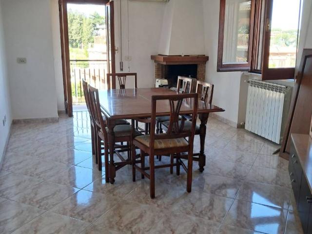Appartamento in affitto a Roma RM