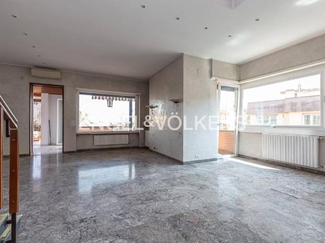 Appartamento in affitto a Roma RM
