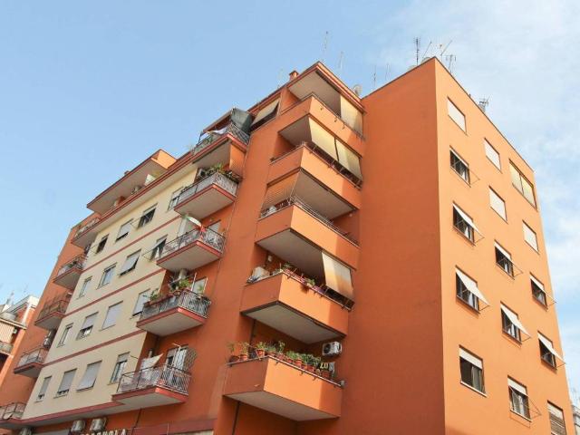 Appartamento in affitto a Roma RM