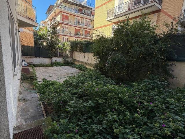 Appartamento in affitto a Roma RM