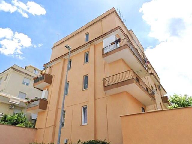 Appartamento in affitto a Roma RM