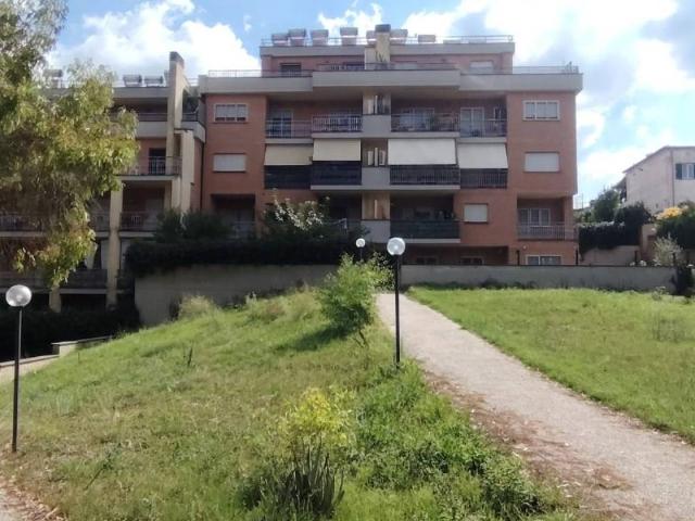 Appartamento in affitto a Roma RM