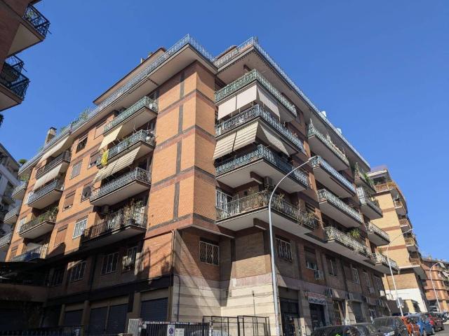 Appartamento in affitto a Roma RM