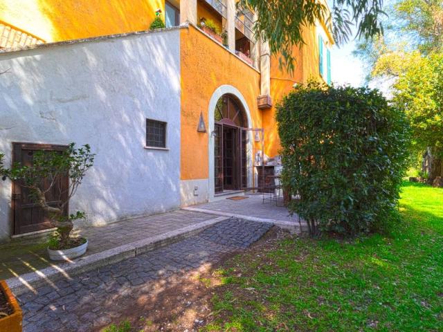 Appartamento in affitto a Roma RM