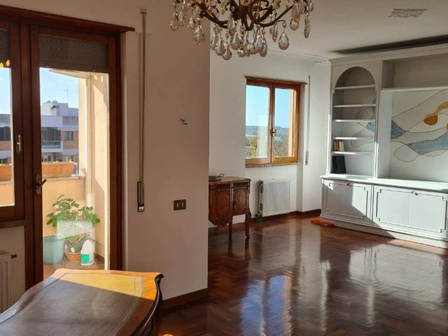 Appartamento in affitto a Roma RM