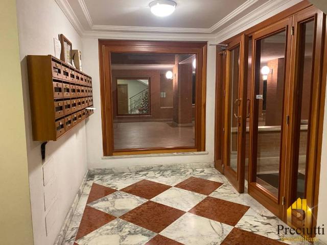 Appartamento in affitto a Roma RM