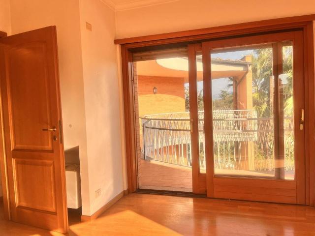 Appartamento in affitto a Roma RM