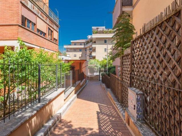 Appartamento in affitto a Roma RM
