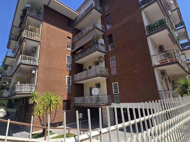 Appartamento in affitto a Roma RM