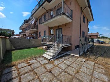 Appartamento in affitto a Roma RM