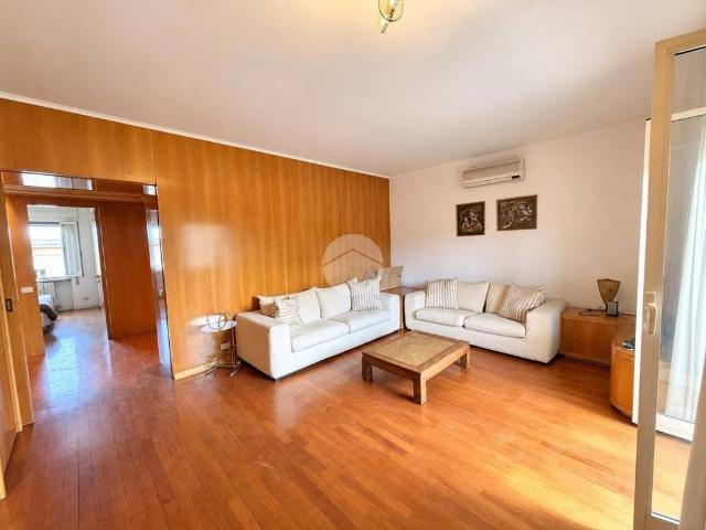 Appartamento in affitto a Roma RM