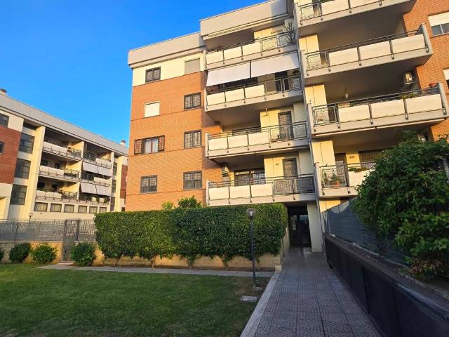Appartamento in affitto a Roma RM