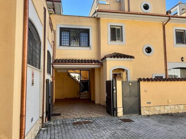 Appartamento in affitto a Roma RM