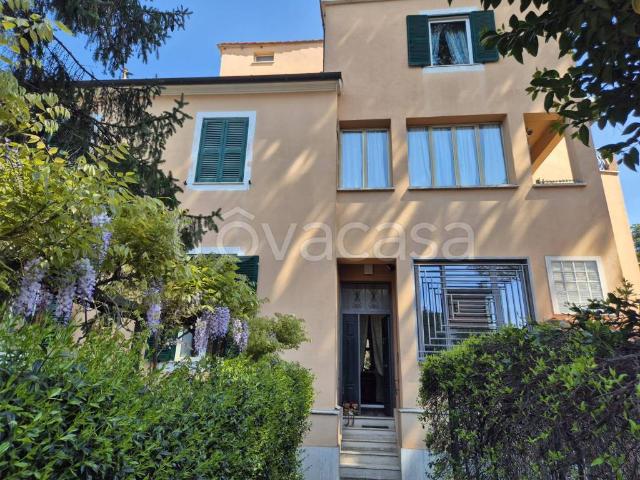 Appartamento in affitto a Roma via Marsico Nuovo, arredato, terrazzo, travi a vista TrovaCasa