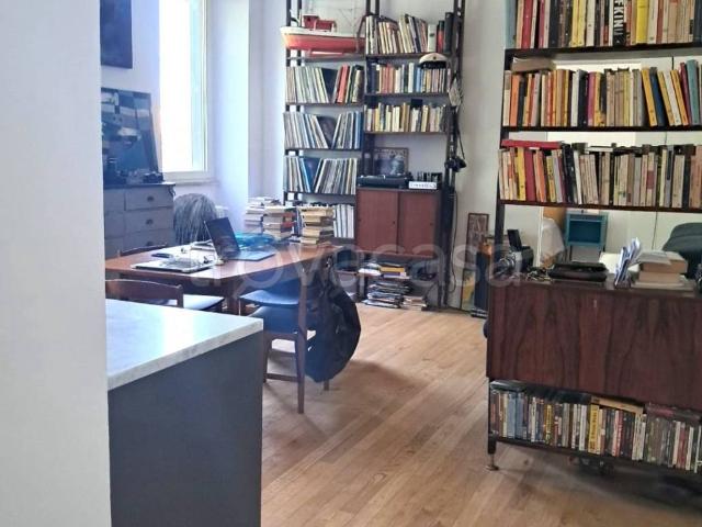 Appartamento in affitto a Roma via Oreste Tiburzi, 4, arredato, lavatrice, senza ascensore TrovaCasa