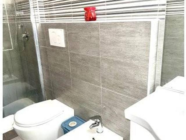 Appartamento in affitto a Roma via Aversa, lavatrice, balcone TrovaCasa