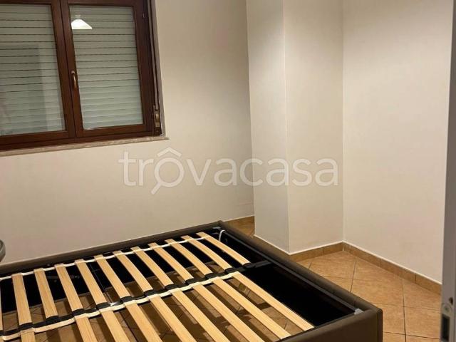 Appartamento in affitto a Roma via Adalberto Cencetti, giardino privato, doppi vetri, angolo cottura TrovaCasa