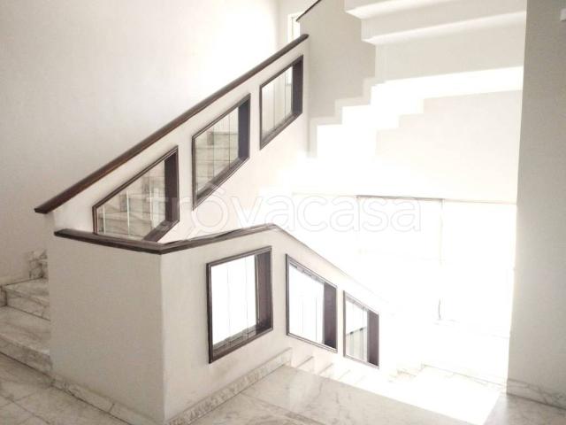 Appartamento in affitto a Roma via Archimede, 62, Euclide