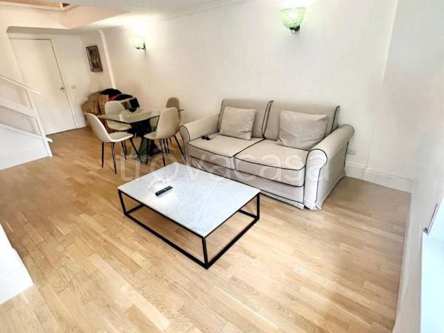 Appartamento in affitto a Roma via Archimede, arredato, immobile di prestigio, ascensore TrovaCasa