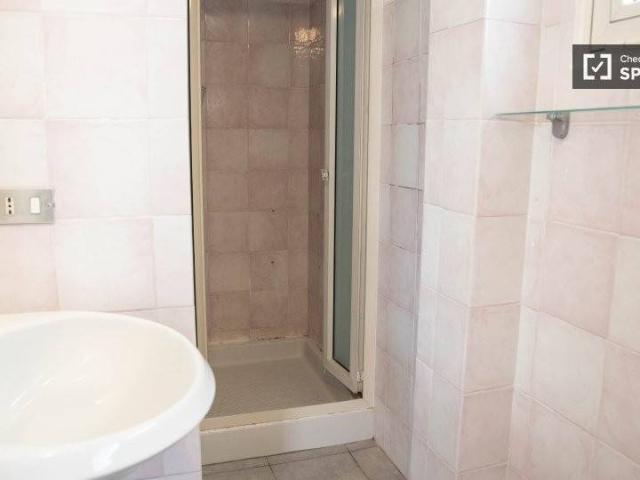 Appartamento in affitto a Roma via Assab, Africano Villa Chigi