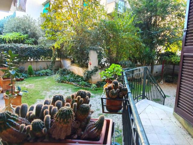 Appartamento in affitto a Roma via Biferno, non arredato/vuoto, arredato, giardino privato TrovaCasa