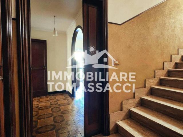 Appartamento in affitto a Roma via Castellanza, non arredato/vuoto, vicinanze negozi, luminoso TrovaCasa