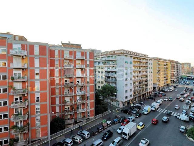 Appartamento in affitto a Roma via Cerreto di Spoleto, Furio Camillo