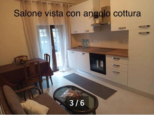 Appartamento in affitto a Roma via Cornelio Magni, arredato, giardino privato, posto auto TrovaCasa