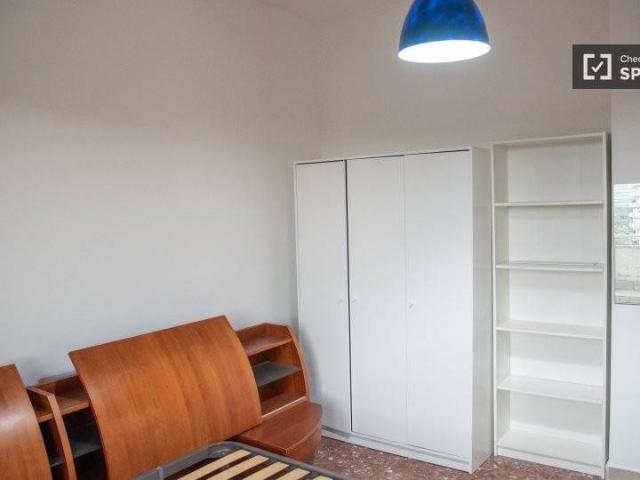 Appartamento in affitto a Roma via degli Ortaggi, arredato, lavatrice, balcone TrovaCasa