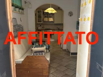 Appartamento in affitto a Roma via del Boschetto, 66, arredato, riscaldamento autonomo, buono stato TrovaCasa