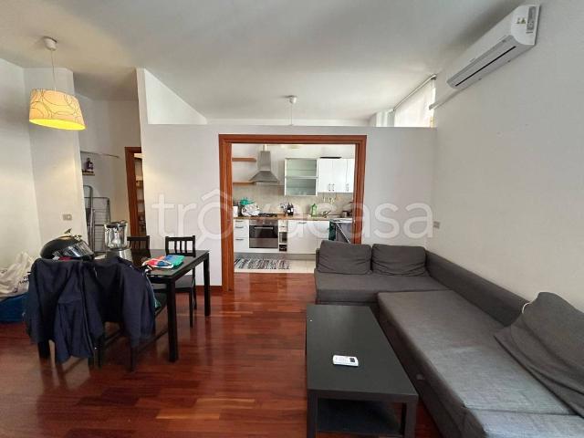 Appartamento in affitto a Roma via del Pigneto, 22, terrazzo, ascensore, vicinanze negozi TrovaCasa