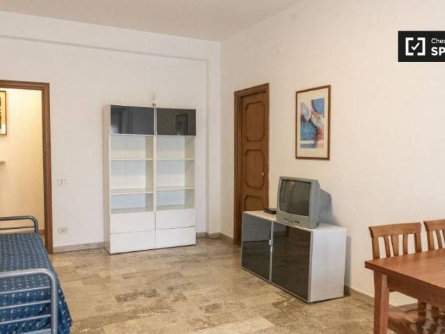 Appartamento in affitto a Roma via della Balduina, luminoso, lavanderia, balcone TrovaCasa