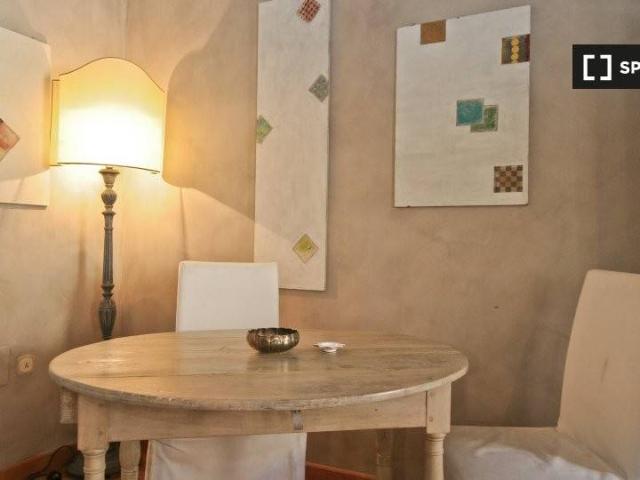 Appartamento in affitto a Roma via della Croce, ristrutturato, centrale, lavatrice TrovaCasa