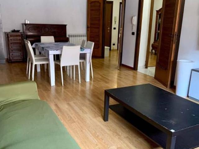 Appartamento in affitto a Roma via delle Gondole, 38, Ostia Ponente