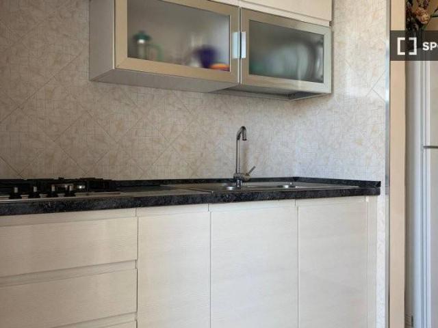 Appartamento in affitto a Roma via delle Tartane, arredato, riscaldamento centralizzato, lavatrice TrovaCasa