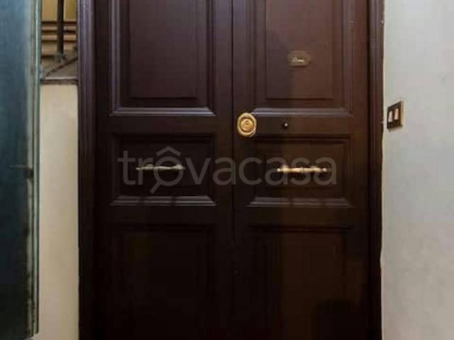 Appartamento in affitto a Roma via di Monserrato, arredato, giardino privato TrovaCasa