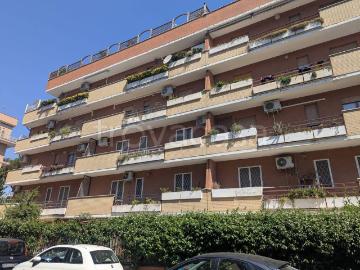 Appartamento in affitto a Roma via Enrico Besta, 9, arredato, giardino privato, posto auto TrovaCasa