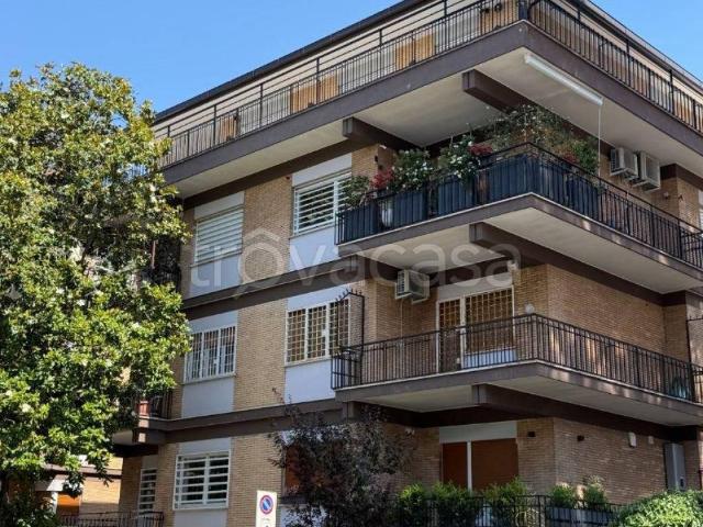 Appartamento in affitto a Roma via Flaminia, 786, arredato, box, terrazzo TrovaCasa