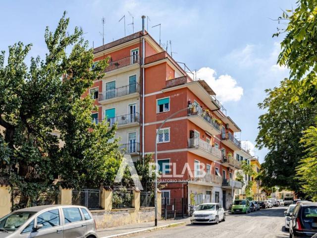 Appartamento in affitto a Roma via Galeazzo Alessi, 61, posto auto, box, terrazzo TrovaCasa