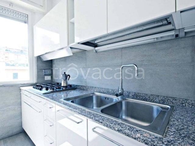 Appartamento in affitto a Roma via Giuseppe Giulietti, arredato, ascensore, centrale TrovaCasa