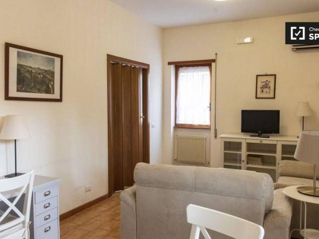 Appartamento in affitto a Roma via Ildebrando Vivanti, Mostacciano