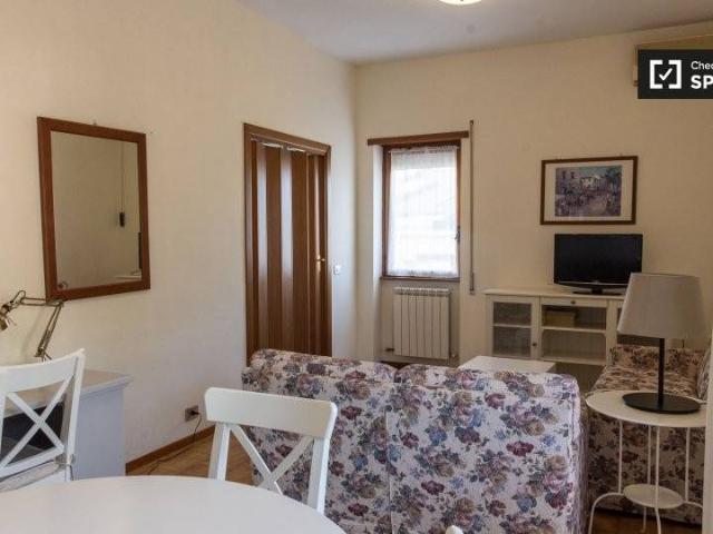 Appartamento in affitto a Roma via Ildebrando Vivanti, Mostacciano