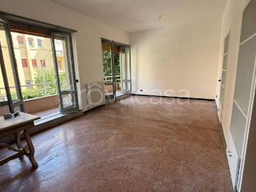 Appartamento in affitto a Roma via Lucilio, parzialmente arredato, caminetto, ascensore TrovaCasa